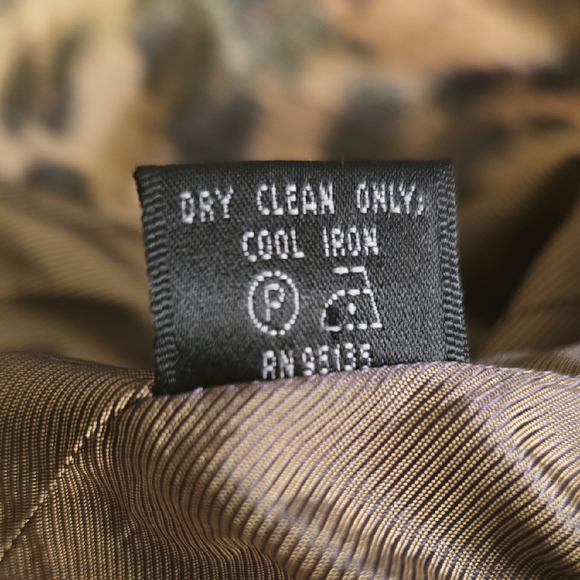 Lafayette 148 New York Animal Print Blazer EUC - Picture 14 of 16